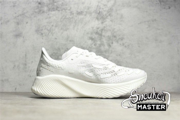 NEW BALANCE DISTRICT VISION X FUELCELL RC ELITE V2 WHITE/WHITE/WHITE MRCELDT2
