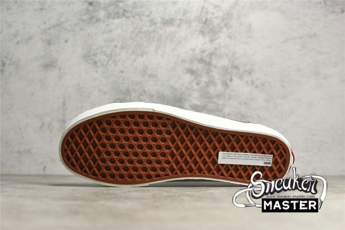 VANS VAULT OLD SKOOL VR3 LX BLACK/WHITE/BLACK VN0A5JMAQIY