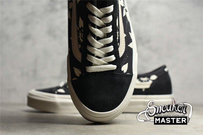 VANS VAULT OLD SKOOL VR3 LX BLACK/WHITE/BLACK VN0A5JMAQIY