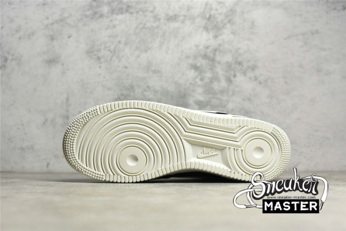 NIKE AIR FORCE 1 LOW 07 BLACK/BLACK/CREAM WHITE DG2296-001