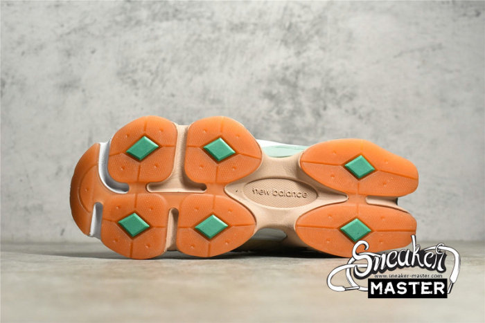NEW BALANCE 9060 RUNNING SHOES X JOE FRESHGOODS PENNY COOKIE PINK/IVORY CREAM/BLOSSOM U9060JF1