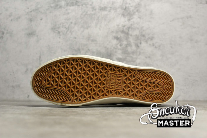 VANS VISION STREET WEAR BLACK/WHITE/MILK COW V220NY101622