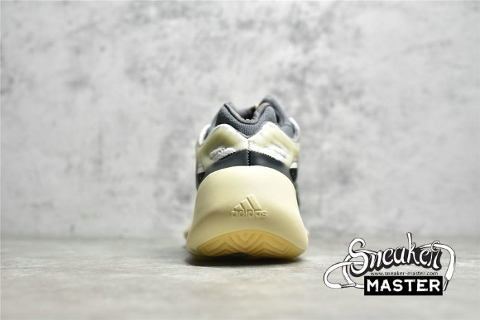 ADIDAS YEEZY 700 V3 FADE SALT/FADE SALT/FADE SALT ID1674