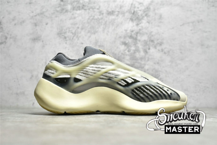 ADIDAS YEEZY 700 V3 FADE SALT/FADE SALT/FADE SALT ID1674