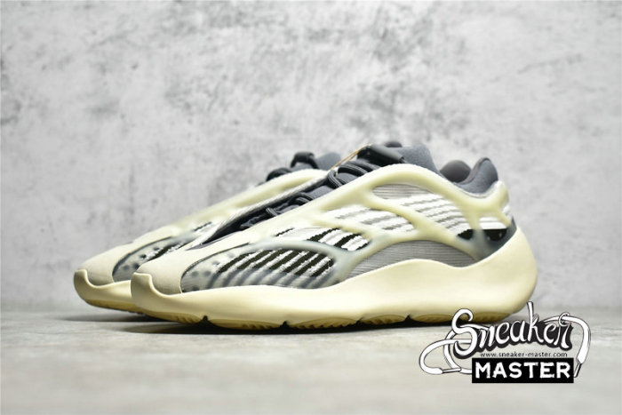ADIDAS YEEZY 700 V3 FADE SALT/FADE SALT/FADE SALT ID1674