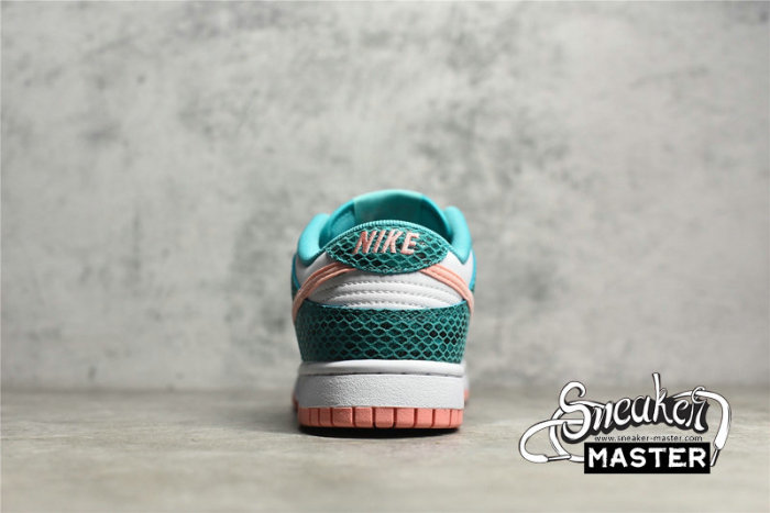 NIKE SB DUNK LOW SNAKESKIN WHITE/WASHED TEAL-BLEACHED CORAL-BLACK DR8577-300