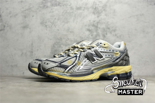 NEW BALANCE 1906R RUNNING SHOES X THISISNEVERTHAT GREY/METALLIC SILVER M1906RTI