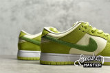 NIKE DUNK LOW PRO SB FRUITY PACK GREEN APPLE ATOMIC GREEN/CHLOROPHYLL DM0807-300