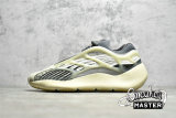 ADIDAS YEEZY 700 V3 FADE SALT/FADE SALT/FADE SALT ID1674
