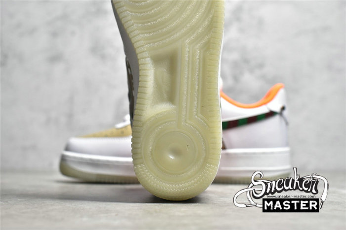 NIKE AIR FORCE 1 LOW 07 WHITE/ORANGE/KHAKI DO2333-101