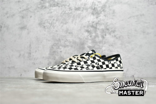 VANS AUTHENTIC VR3 SF BLACK/WHITE/BLACK VN0A4BX5KIG
