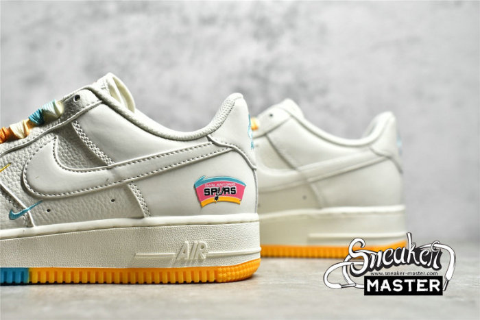 NIKE AIR FORCE 1 LOW 07 SU19 WHITE/MULTI-COLOR SA5696-123