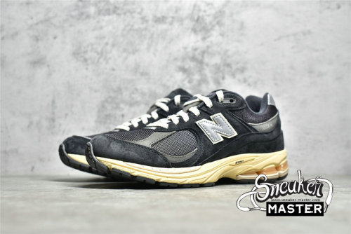 NEW BALANCE 2002R RUNNING SHOES BLACK/GREY/BEIGE M2002RHO