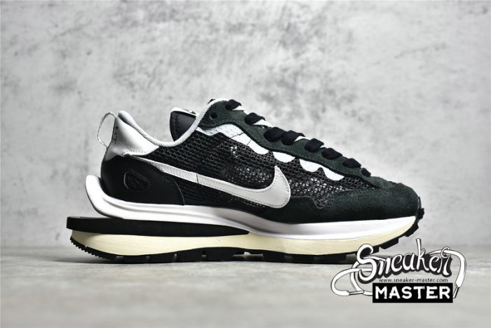 NIKE SACAI X VAPORWAFFLE BLACK/SUMMIT WHITE/PURE PLATINUM CV1363-001