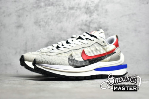 NIKE SACAI X VAPORWAFFLE SAIL/LIGHT BONE/GAME ROYAL/SPORT FUCHSIA CV1363-100