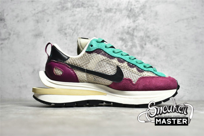 NIKE SACAI X VAPORWAFFLE SP STRING/BLACK/VILLAIN RED/NEPTUNE GREEN DD3035-200
