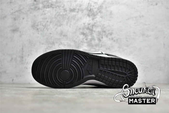 NIKE SB DUNK LOW BLACK/WHITE/BLACK