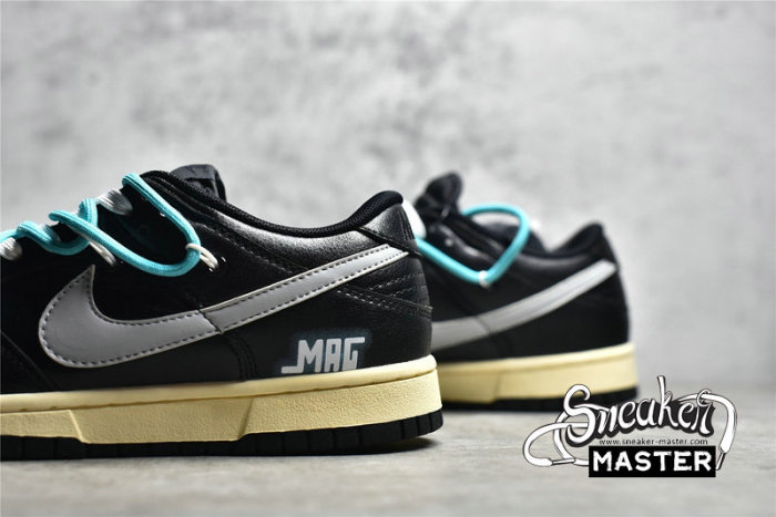 NIKE SB DUNK LOW BLACK/WHITE/BLUE