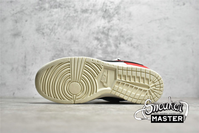 NIKE SB DUNK LOW BLACK/WHITE/RED