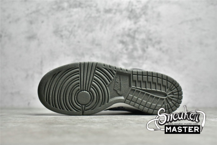 NIKE SB DUNK LOW GRAFFITI PACK BLACK/RED/GREY DM0108-001