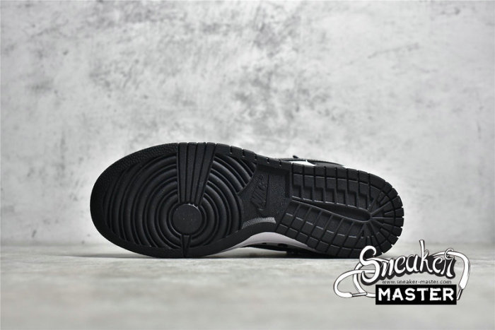 NIKE SB DUNK LOW RETRO XD BLACK/BLACK/WHITE