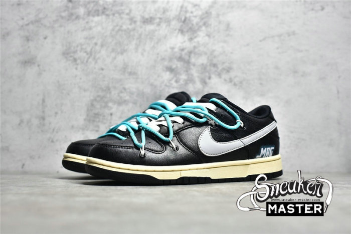 NIKE SB DUNK LOW BLACK/WHITE/BLUE