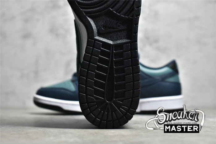 NIKE SB DUNK LOW ARMRY NAVY/BLACK/WHITE DR9705-300