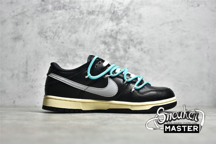 NIKE SB DUNK LOW BLACK/WHITE/BLUE