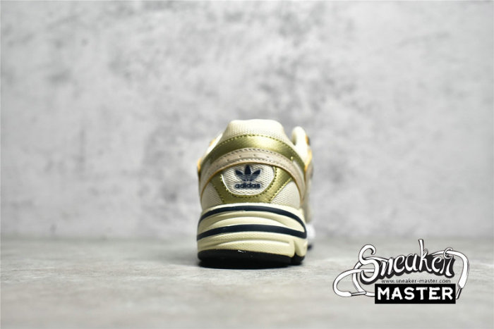 ADIDAS ASTIR SHOES BLISS/WONDER WHITE/LIGHT GOLD METALLIC GZ3571