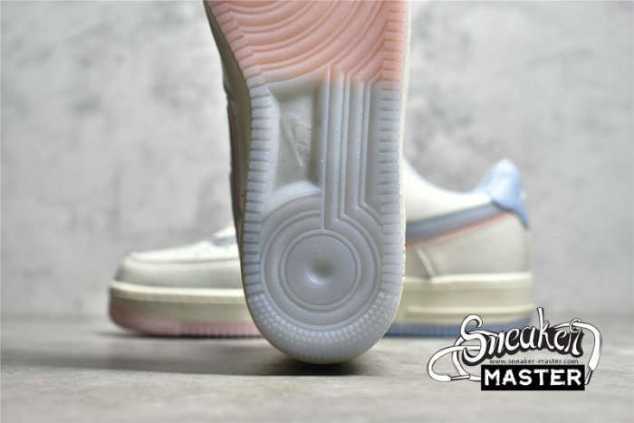 NIKE AIR FORCE 1 LOW 07 MAGPIE BRIDGE WHITE/LIGHT ARMORY BLUE/ARCTIC PUNCH CW1574-805