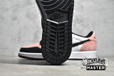 NIKE AIR JORDAN 1 RETRO LOW OG BLEACHED CORAL BLACK/BLEACHED CORAL/WHITE/GREY FOG CZ0790-061