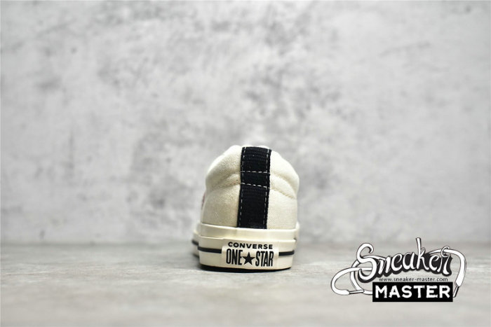 CONVERSE COMME DES GARÇONS PLAY X ONE STAR CLOUD DANCER/RED/WHITE A01792C