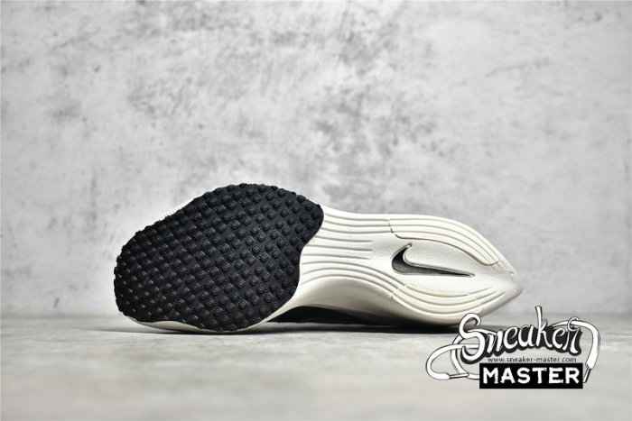 NIKE ZOOMX VAPORFLY NEXT% 2 BY YOU CUSTOM WHITE/BLUE/BLACK DM4386-996