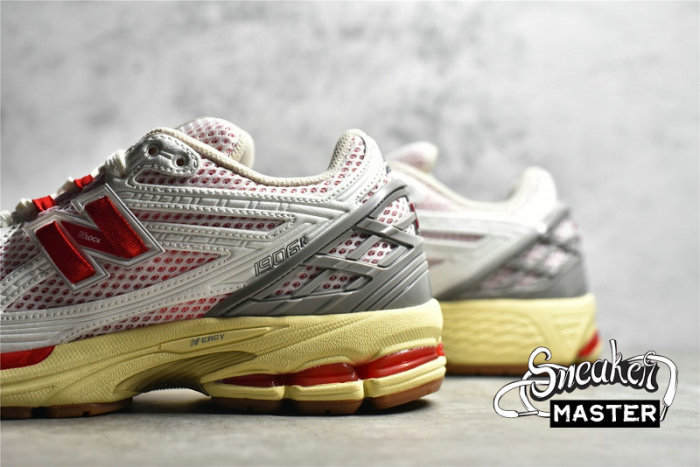 NEW BALANCE 1906 RUNNING SHOES WHITE∕RED∕GREY M1906RO