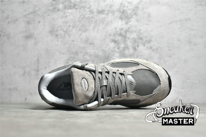 NB 2002R RUNNING SHOES MARBLEHEAD∕LIGHT ALUMINUM ML2002RC