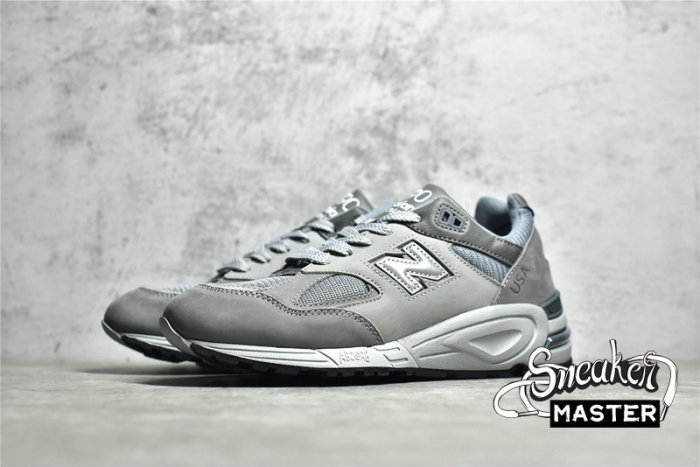 NEW BALANCE  WTAPS X 990V2 MADE IN USA GREY/GREY/SILVER M990WT2