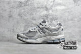 NEW BALANCE 2002 RUNNING SHOES LIGHT GREY/GREY/SILVER ML2002RO