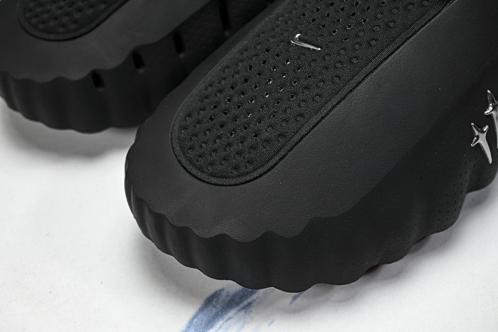 HQ4309-002 MIND 001 MASSAGE SLIPPERS BLACK/BLACK/BLACK