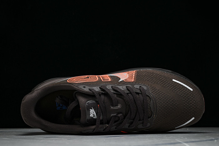 IQ7314-200 VOMERO PREMIUM CINNAMON/BROWN BASALT/BRONZE ECLIPSE/HYPER CRIMSON/TEAM ORANGE