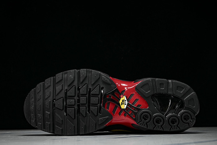 DA1472-600 AIR MAX PLUS UNIVERSITY RED/VARSITY MAIZE