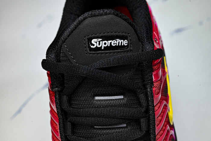 DA1472-600 AIR MAX PLUS UNIVERSITY RED/VARSITY MAIZE