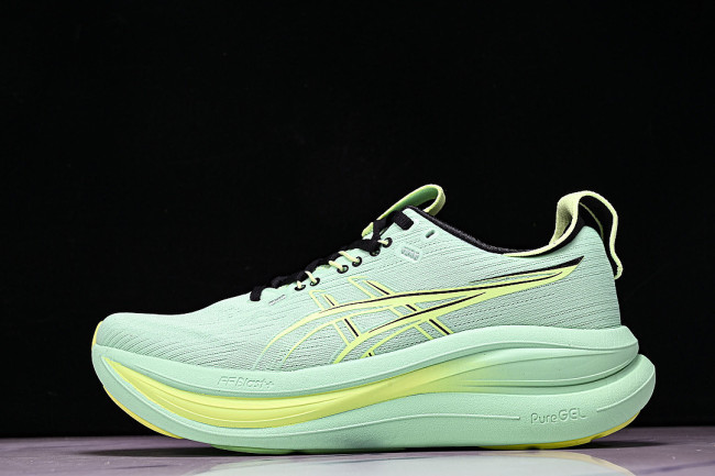 1011C127-300 GEL NIMBUS 28 LOW-TOP RUNNING SHOES VITAL GREEN/ILLUMINATE GREEN
