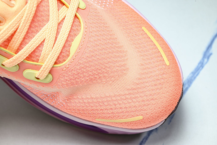 HM5973-801 VOMERO PREMIUM TANGERINE TINT/BRIGHT CRIMSON/PINK FOAM/TATTOO