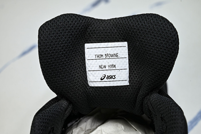 1203B110-001 GEL-KAYANO 14 BLACK/BLACK