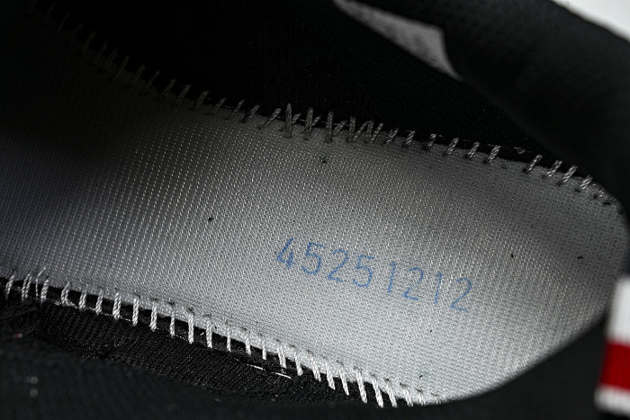 1203B110-001 GEL-KAYANO 14 BLACK/BLACK