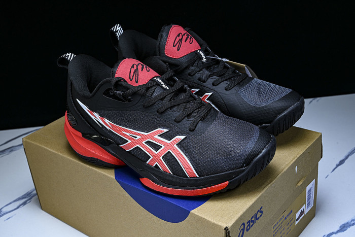 1063A136-001 SWIFTACE BLACK/RED