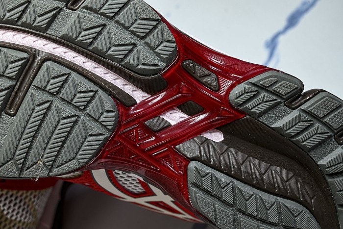 1203A456-700 UB9-S GEL-KAYANO 20 CRYSTAL PINK/CLASSIC RED