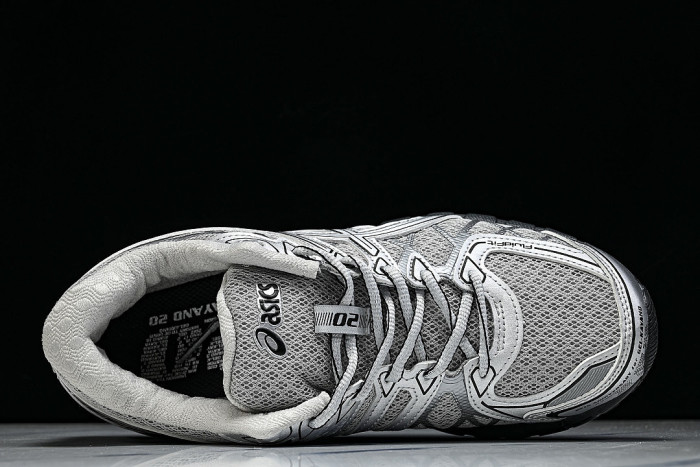 1203A388-020 GEL-KAYANO 20 GRAVEL/PURE SILVER