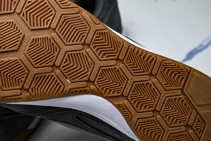 HQ6020-004 GATO PAVEMENT GREY/GUM LIGHT BROWN/IVORY/AVIATOR GREY