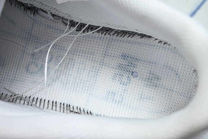 CW2288-111 AIR FORCE 1 LOW 07 WHITE/WHITE/WHITE
